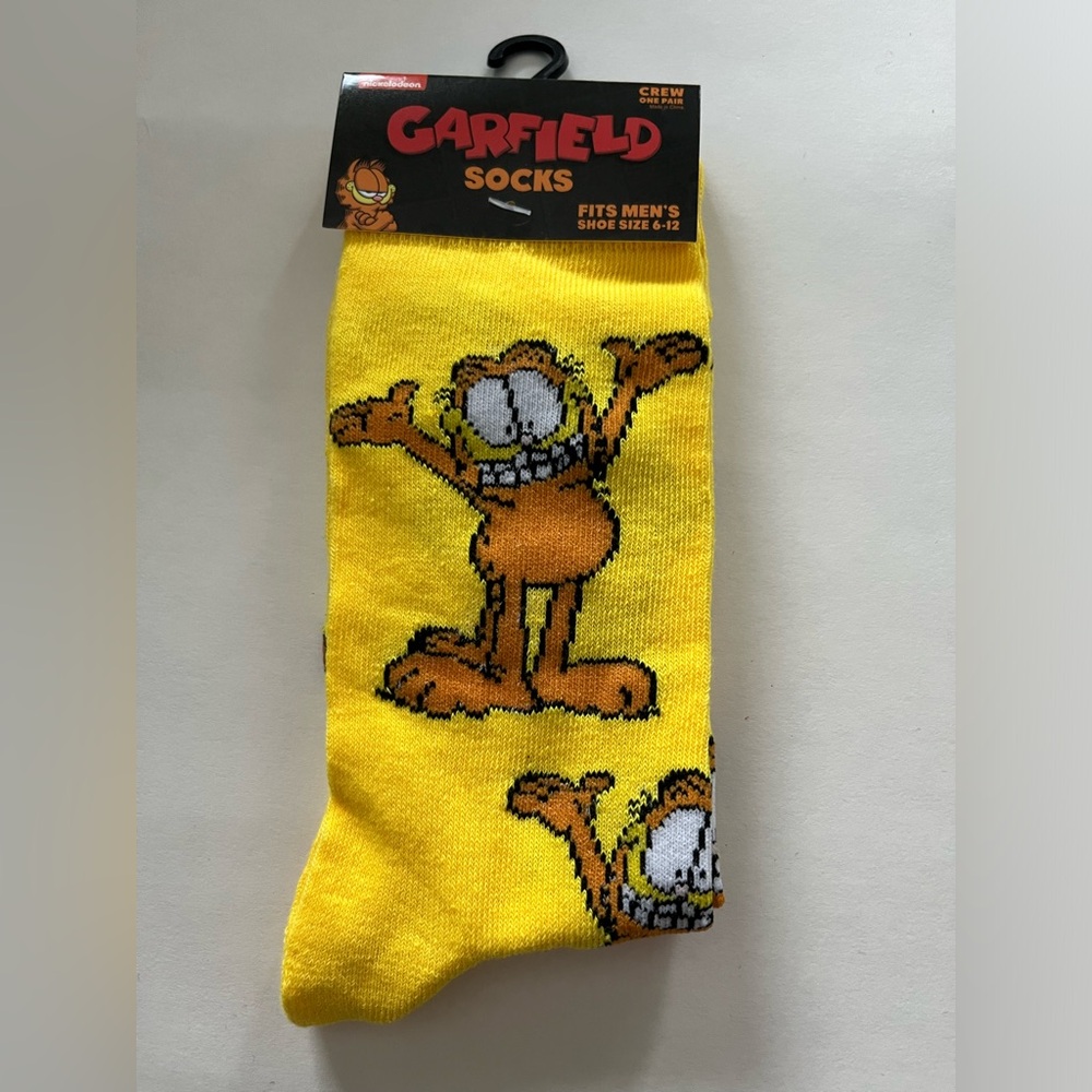 Nickelodeon Garfield Socks Fits Men’s Shoe Size 6-12
